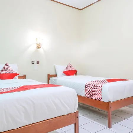 Super Oyo 1654 Maha Bharata Kuta Inn
