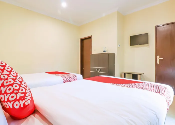 Super Oyo 1654 Maha Bharata Kuta Hotel 2*