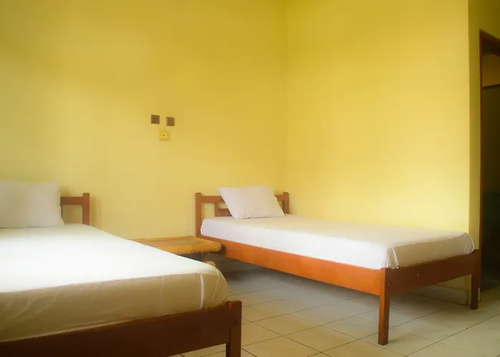 Hotel Super Oyo 1654 Maha Bharata Kuta Legian (Bali)